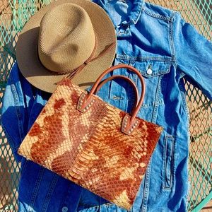 Candy Woolley 👜 structured tote bag